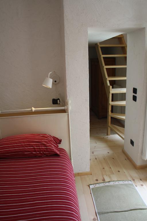 Rifugio Dalco Lejlighed Sorico Værelse billede